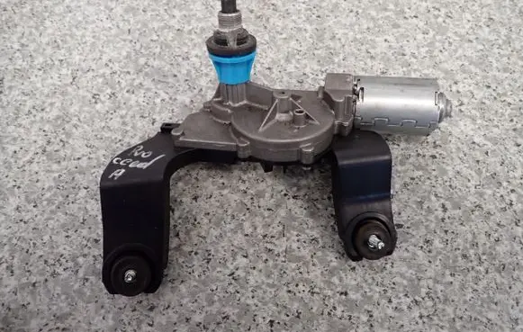 KIA Pro Cee'd I Wiper motor