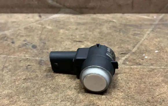 Mercedes-Benz CLS C218 X218 Parking PDC sensor A2125420118