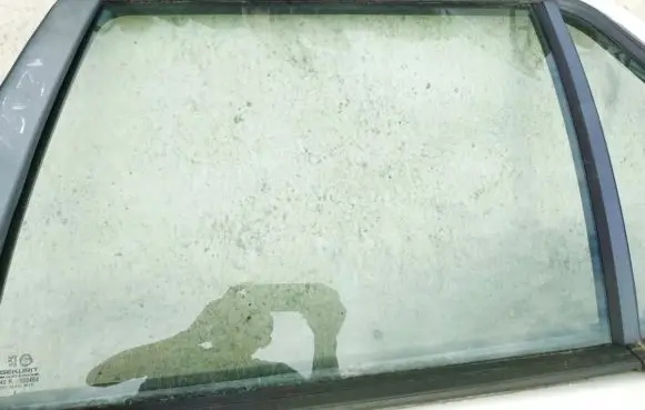 Peugeot 405 Rear door window glass
