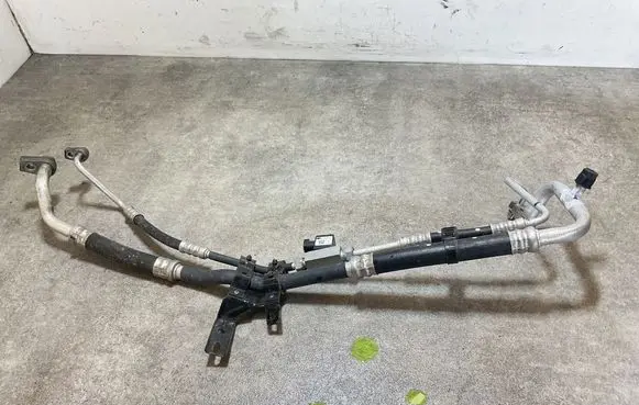 Air conditioning (A/C) pipe/hose