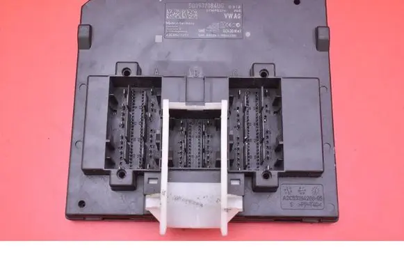 Skoda Octavia Mk3 (5E) Comfort/convenience module 5Q0937084DG