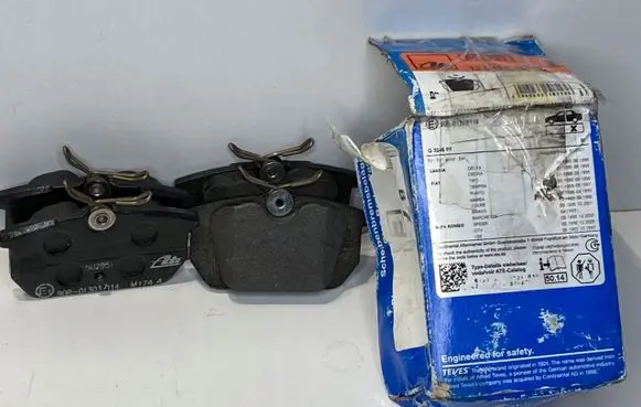 Fiat Fiorino Brake pads (rear) 13046029512