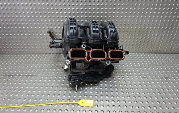 Toyota Yaris Intake manifold S27730591 171200Q050