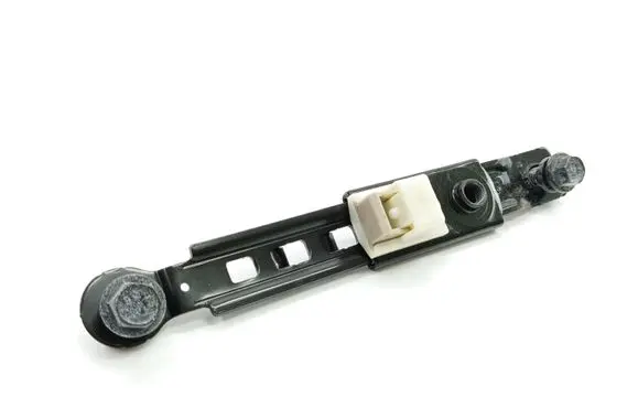 Hyundai i40 Seat belt adjustment rail HD26A01525