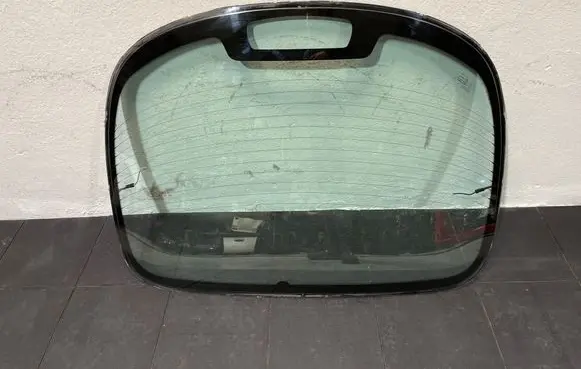 Jaguar XK8 - XKR Rear windscreen/windshield window DOT17M24AS2 43R00003