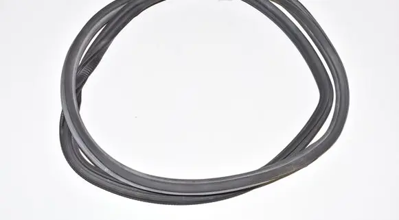 BMW 6 G32 Gran Turismo Rear door rubber seal (on body) 7392338 51727475706 7475706