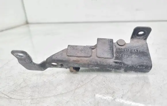Opel Vivaro Sliding door check strap stopper 65710 12381