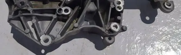 Peugeot 308 Generator/alternator bracket 9807481680