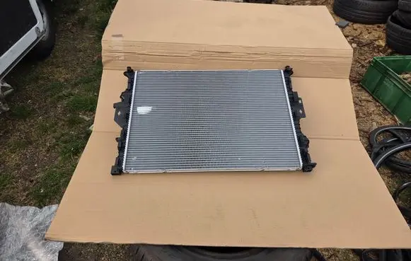 Ford Galaxy Coolant radiator 1778037 6G918005AD