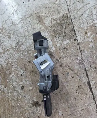 Ford Focus C-MAX Ignition lock 3M513F880AC