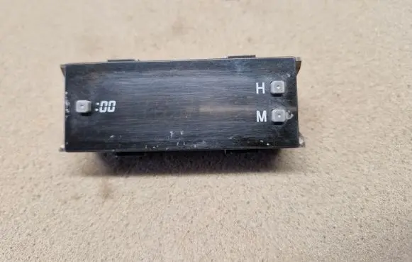 Toyota Hilux (AN10, AN20, AN30) Clock 839100K010
