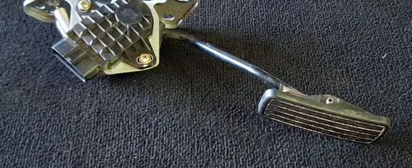 Subaru Legacy Accelerator throttle pedal 36010AG050 07F05 1988000170