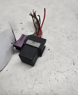 Opel Omega B2 Other relay 90507968