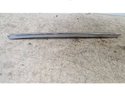 BMW 2 F22 F23 Windshield trim 7404196