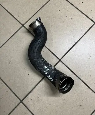 Mercedes-Benz E W212 Intercooler hose/pipe