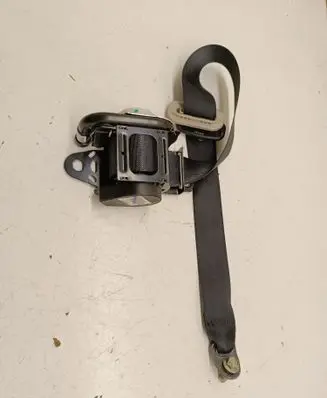 Nissan Leaf II (ZE1) Rear seatbelt 638265301K 01100722 074X090RH
