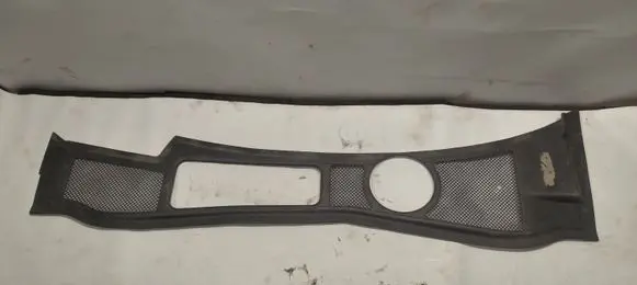Audi A4 S4 B5 8D Wiper trim 8D1819417A