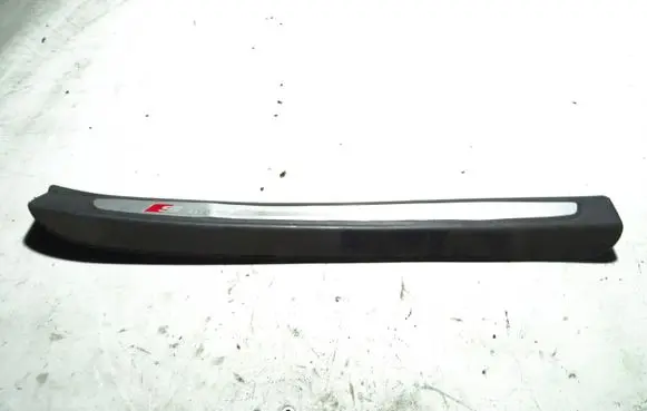 Audi Q7 4L Front sill trim cover 4L0853374E