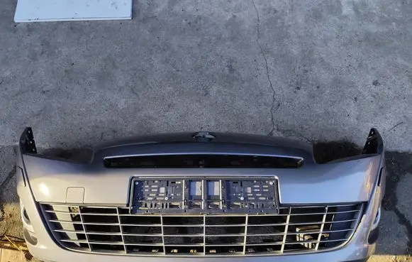 Renault Scenic III - Grand scenic III Front bumper Zderzakpgscenic3