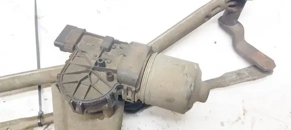 Peugeot 206 Wiper motor 0390241523