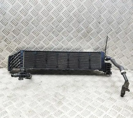 BMW 5 G30 G31 G38 Coolant radiator 8472249 8596124
