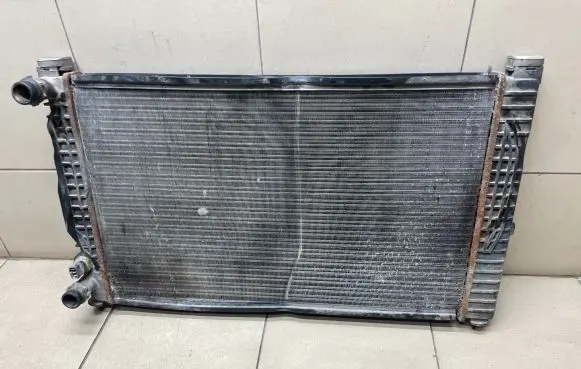 Audi A4 S4 B5 8D Coolant radiator
