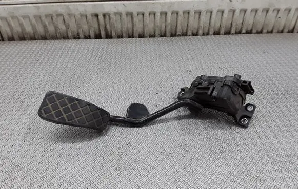 Audi A4 S4 B6 8E 8H Accelerator throttle pedal 8E2721523