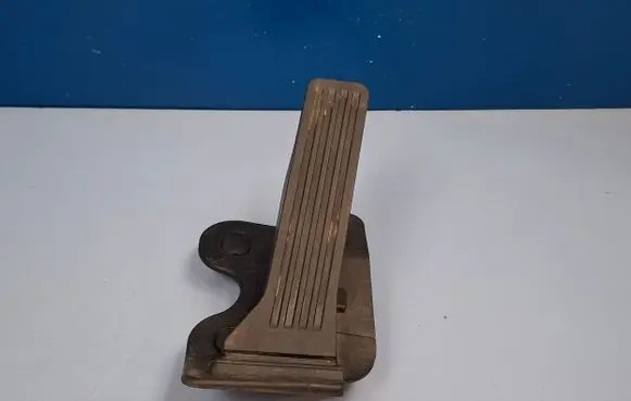 Mazda CX-5 Accelerator throttle pedal GHP941600E 6PV31204109