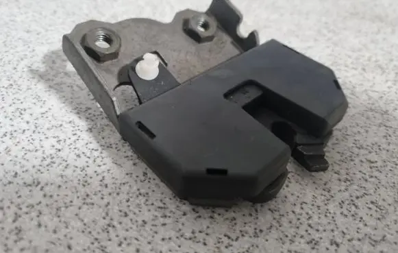 BMW 3 E46 Seat back rest lock catch 522082090359