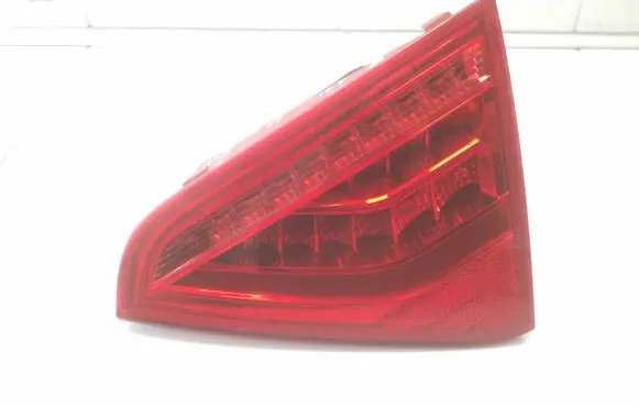 Audi A5 8T 8F Tailgate rear/tail lights 8T0945094C
