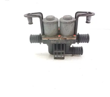BMW 7 E65 E66 Coolant heater control valve A1147412159 6906652 6411690665203
