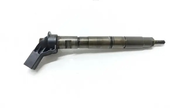 Audi A4 S4 B7 8E 8H Fuel injector 059130277AJ 07052100378 04451150543151