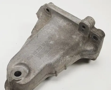 Mercedes-Benz S W220 Engine mounting bracket A1122231804