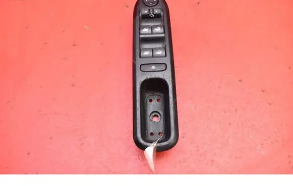 Peugeot 407 Electric window control switch 96468704XT