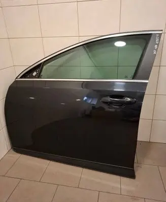 KIA Xceed Front door