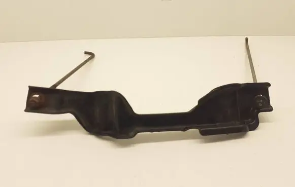 Battery bracket