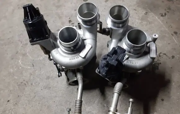 BMW M5 F90 Turbo 7852373 7852372 MGT2260DSL