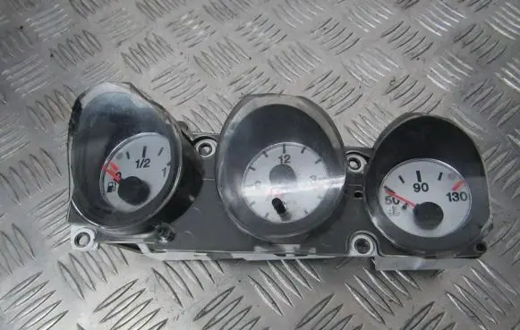 Speedometer (instrument cluster)