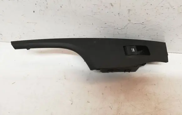 Hyundai i40 Electric window control switch 935803Z000 39R5201000