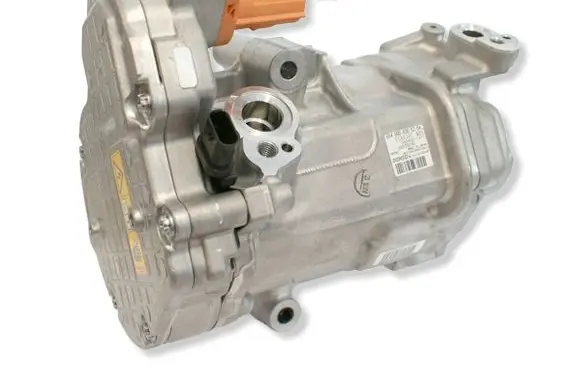 Mercedes-Benz C W206 Air conditioning (A/C) compressor (pump) A0008305304 0424001474 A0008309304