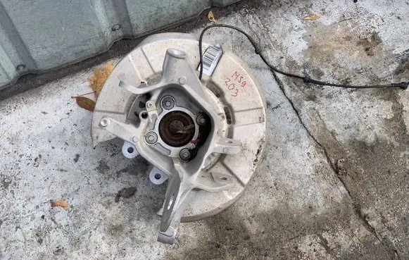BMW 5 GT F07 Rear wheel hub 6797307