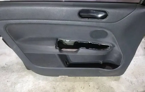 Volkswagen Golf Plus Front door card panel trim