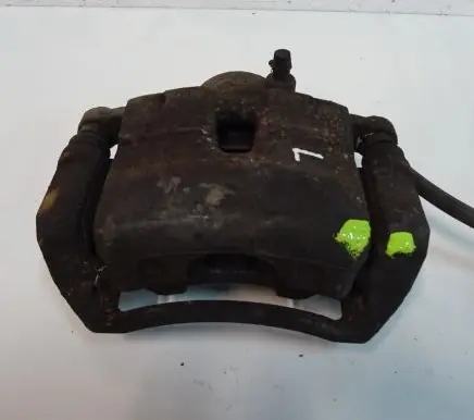 Hyundai i30 Front brake caliper