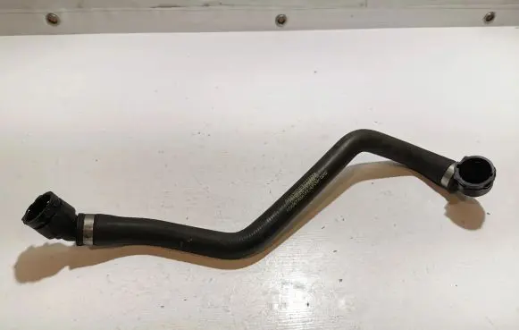 Mercedes-Benz E W213 Engine coolant pipe/hose A2135014782