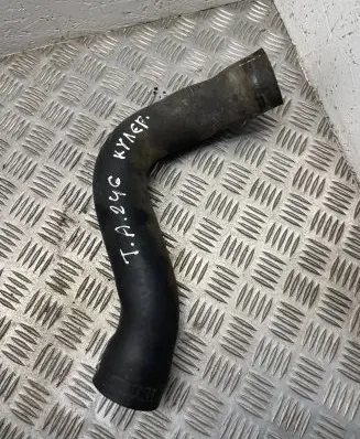 Toyota Avensis T250 Intercooler hose/pipe