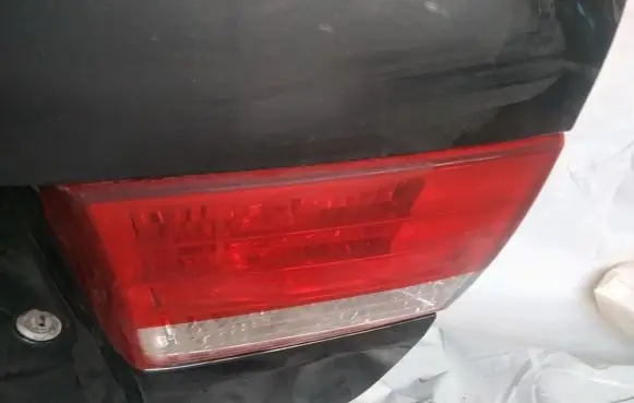 Hyundai Sonata Tailgate rear/tail lights