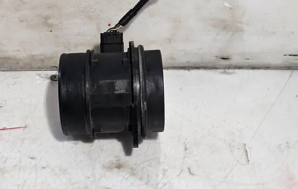 Volvo V50 Mass air flow meter 9645948980