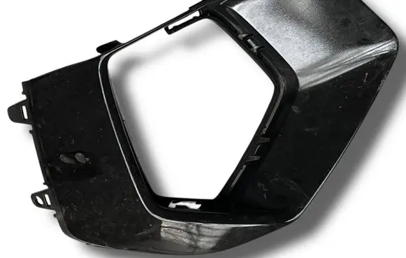 Volkswagen Golf VI Fender trim (molding) T1333 8Y0807954