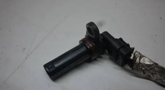 Chrysler Town u0026 Country V Camshaft position sensor 05149167AD