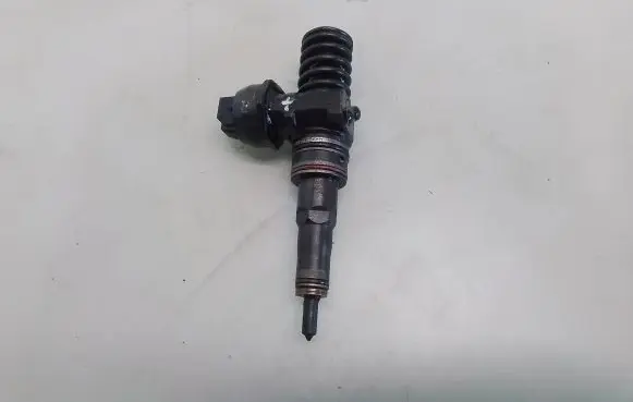 Audi A4 S4 B5 8D Fuel injector 0414720037